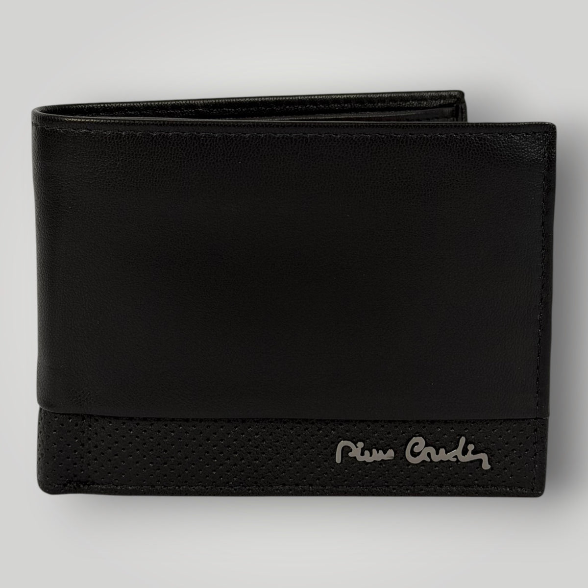 Мъжки кожен портфейл "Pierre Cardin"